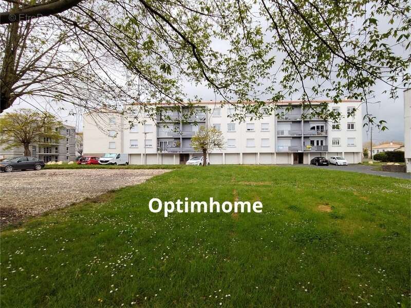 Appartement à TONNAY-CHARENTE