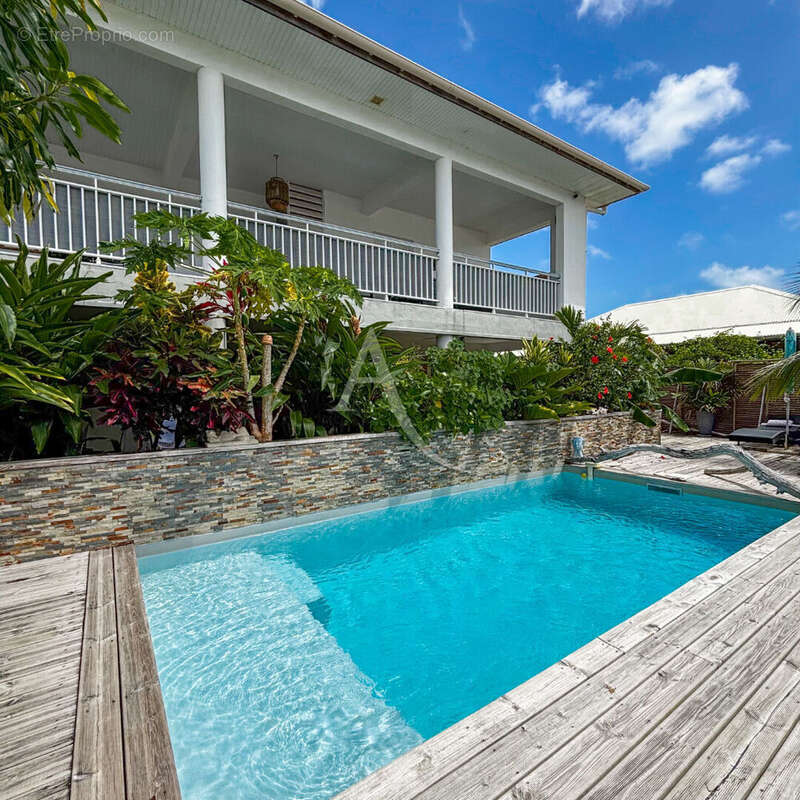 Maison à LA TRINITE