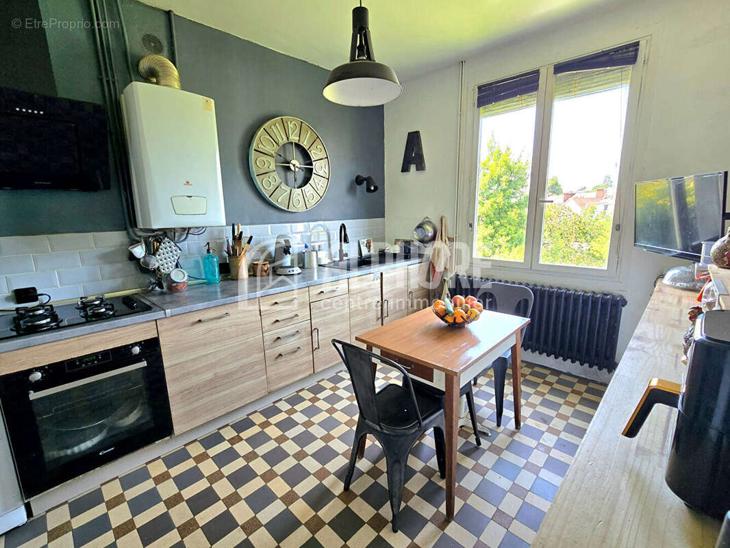 Appartement - Nantes Saint-Pasquier 6 pièces 80.27m² - photo 2
