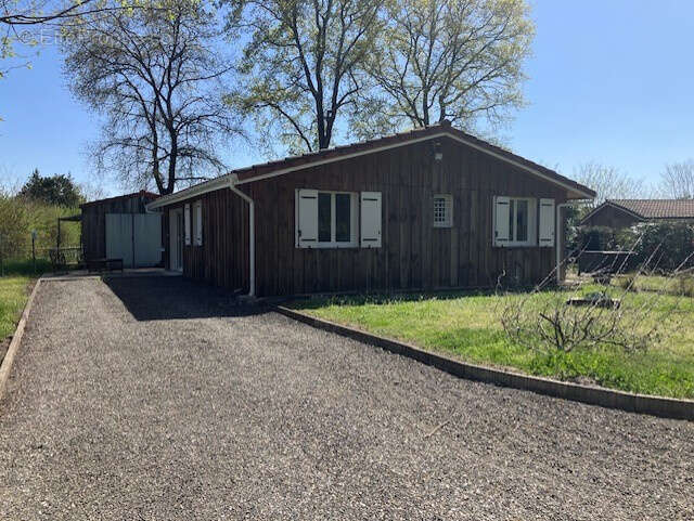 Maison à SAINT-LAURENT-MEDOC