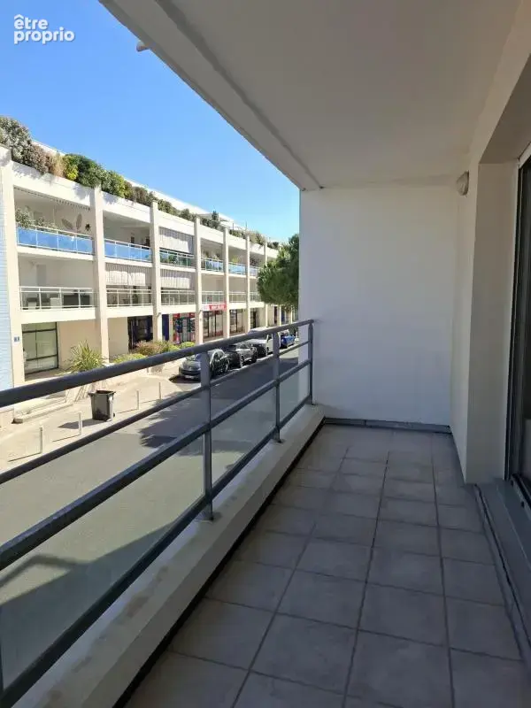 La Rochelle Les Minimes – T3 rénové 66 m² – Loggia & Parking - photo 5