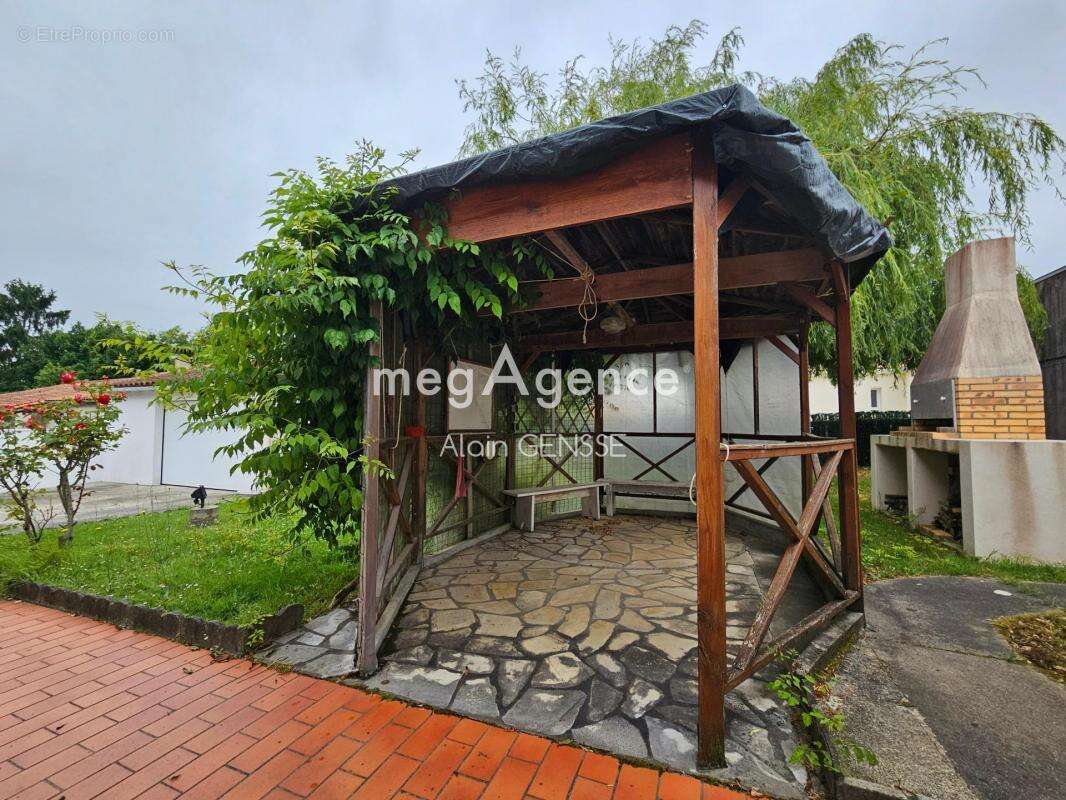 Maison à SAINT-PORCHAIRE