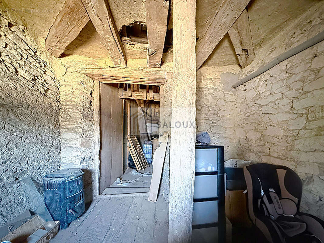 Immeuble ancien à Noyal-Muzillac - idéal investissement - photo 16