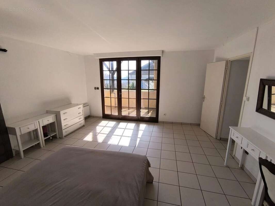 Maison à CASTELNAU-RIVIERE-BASSE