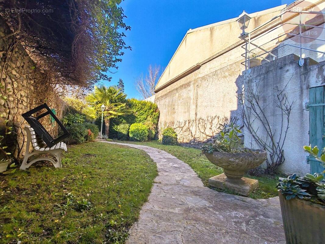 Maison à FLORAC