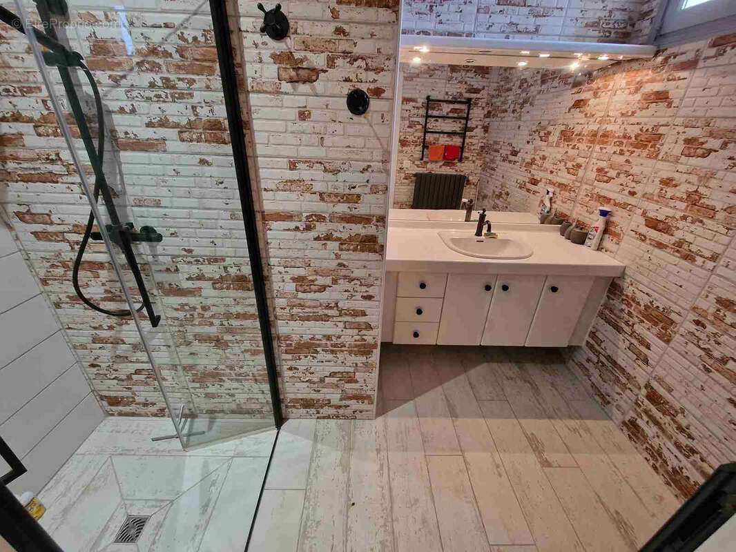 Maison d'architecte sur grand terrain avec piscine - photo 18