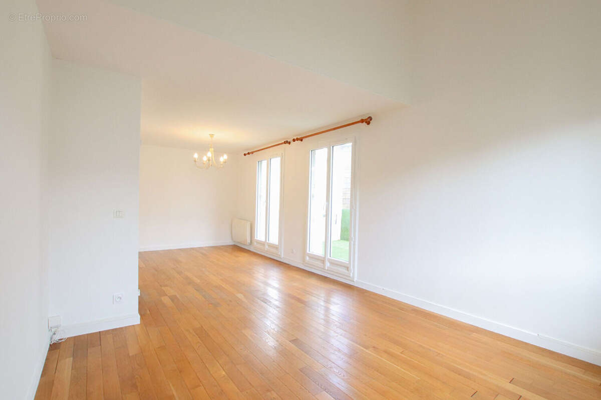 Appartement à GIF-SUR-YVETTE