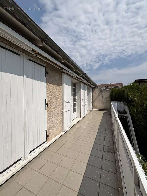Maison de ville sur 2 niveaux avec terrain - photo 13