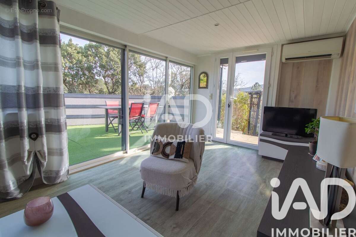 Photo 3 - Maison à ROQUEBRUNE-SUR-ARGENS