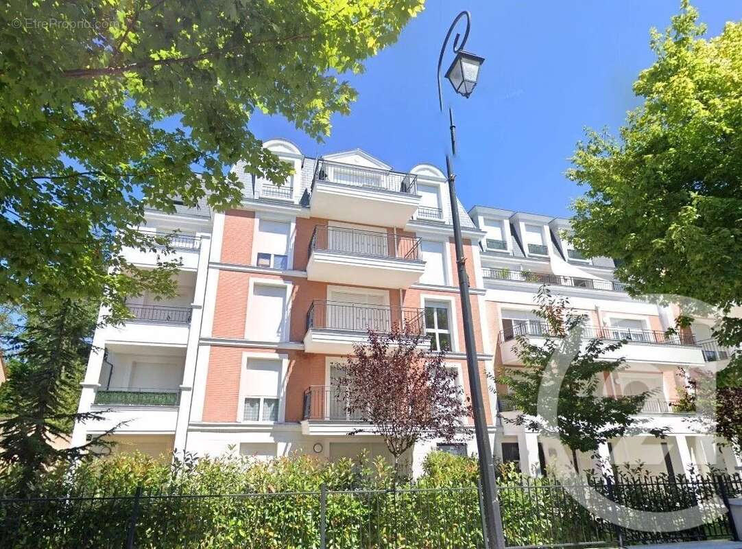 Appartement à LE PLESSIS-TREVISE