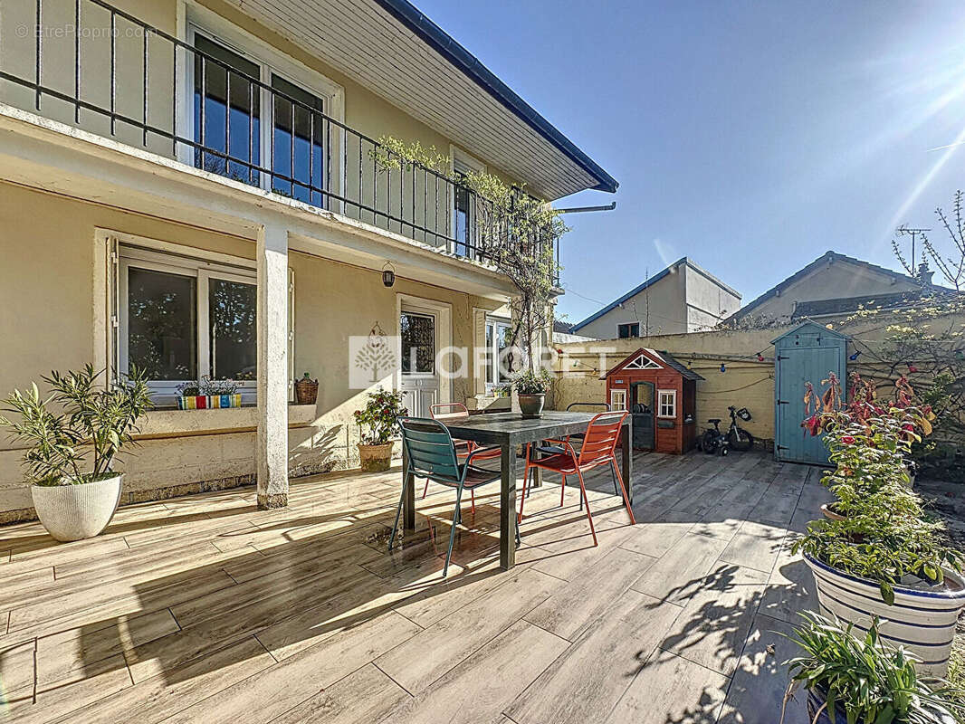 Maison à CHAMPIGNY-SUR-MARNE