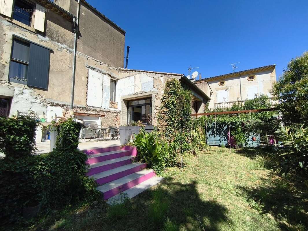 34360 Saint Chinian-Maison loft 240m2-centre - photo 13