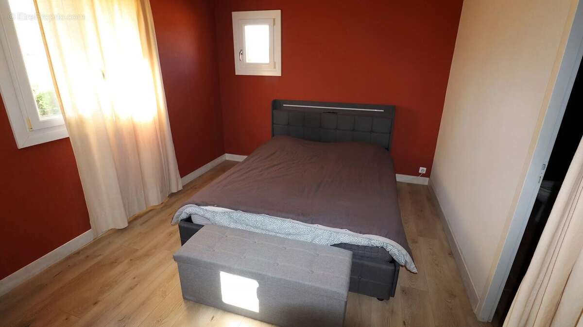 Maison à SAINT-AIGULIN