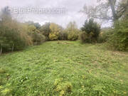 Terrain à VIVIERS-LES-MONTAGNES
