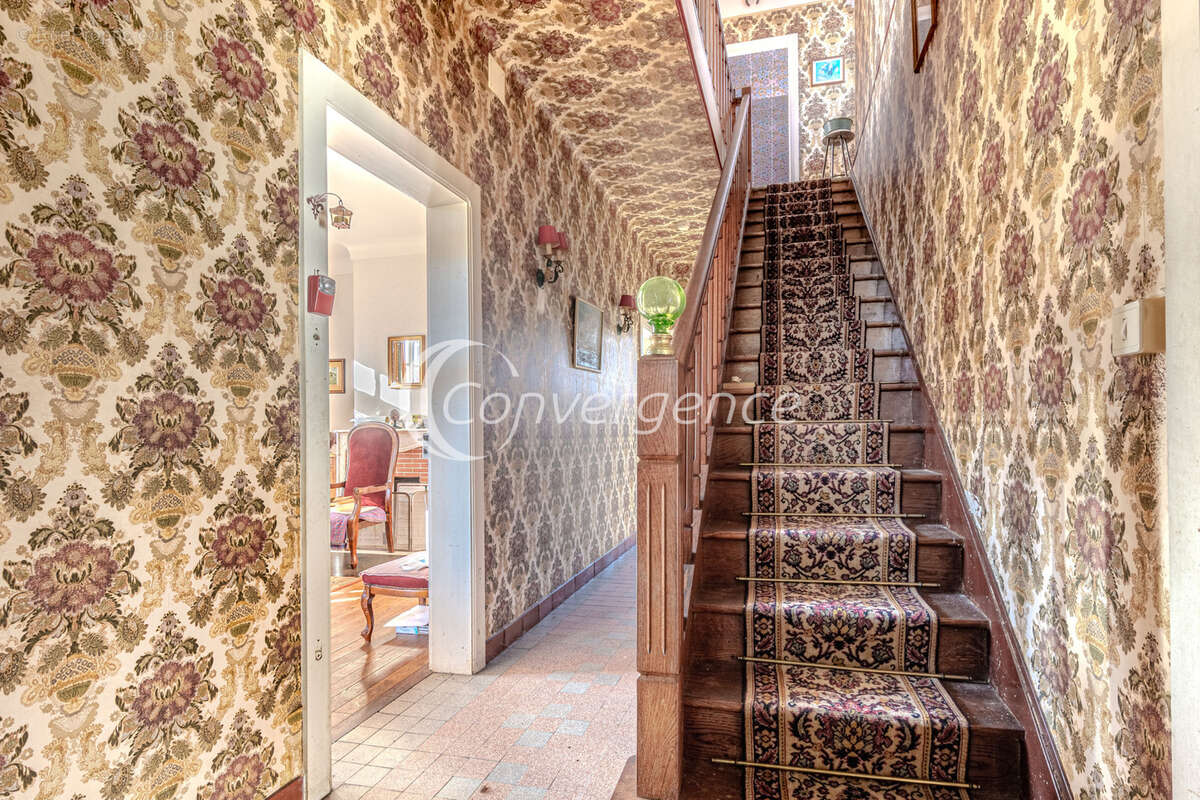 Maison à LA PORCHERIE