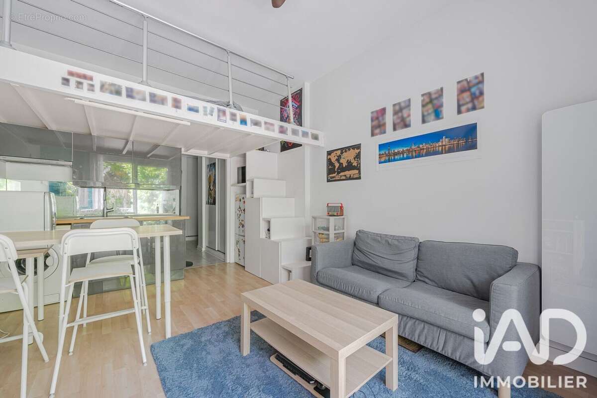 Photo 2 - Appartement à LEVALLOIS-PERRET