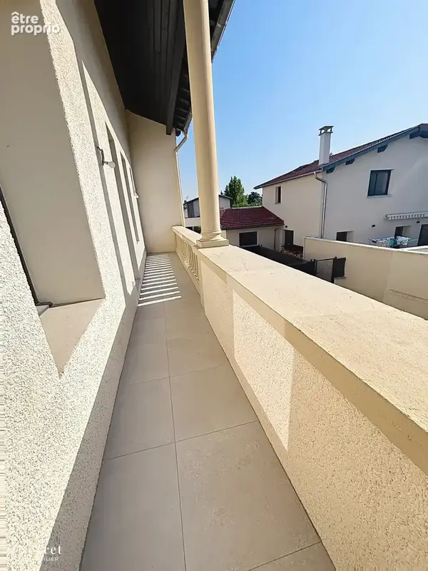 FRANCHEVILLE LE HAUT - Duplex de 74M2 avec 2 terrasses - 2 chambres - photo 11
