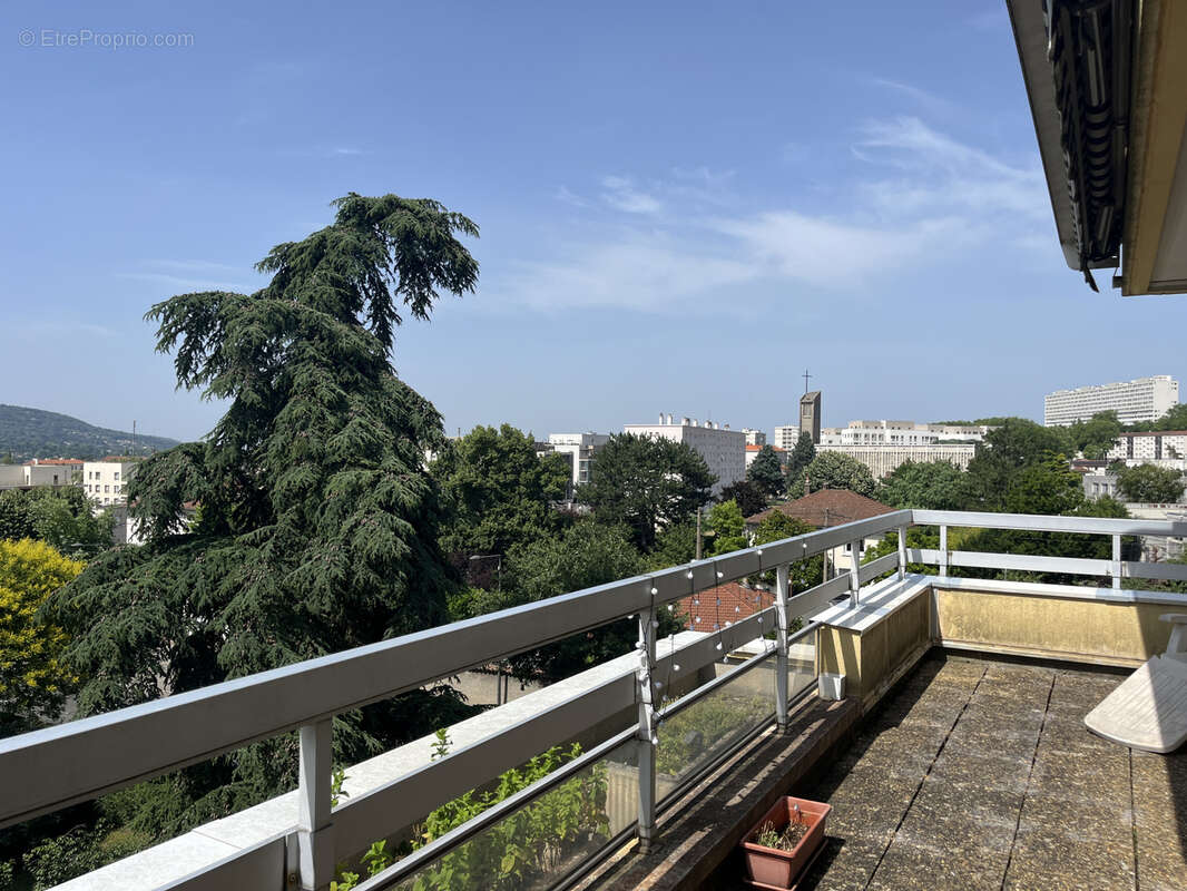 Appartement à CALUIRE-ET-CUIRE