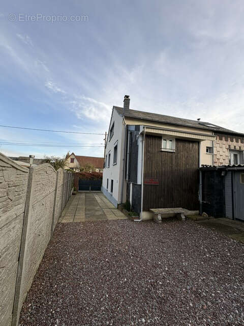 Maison à FRIAUCOURT