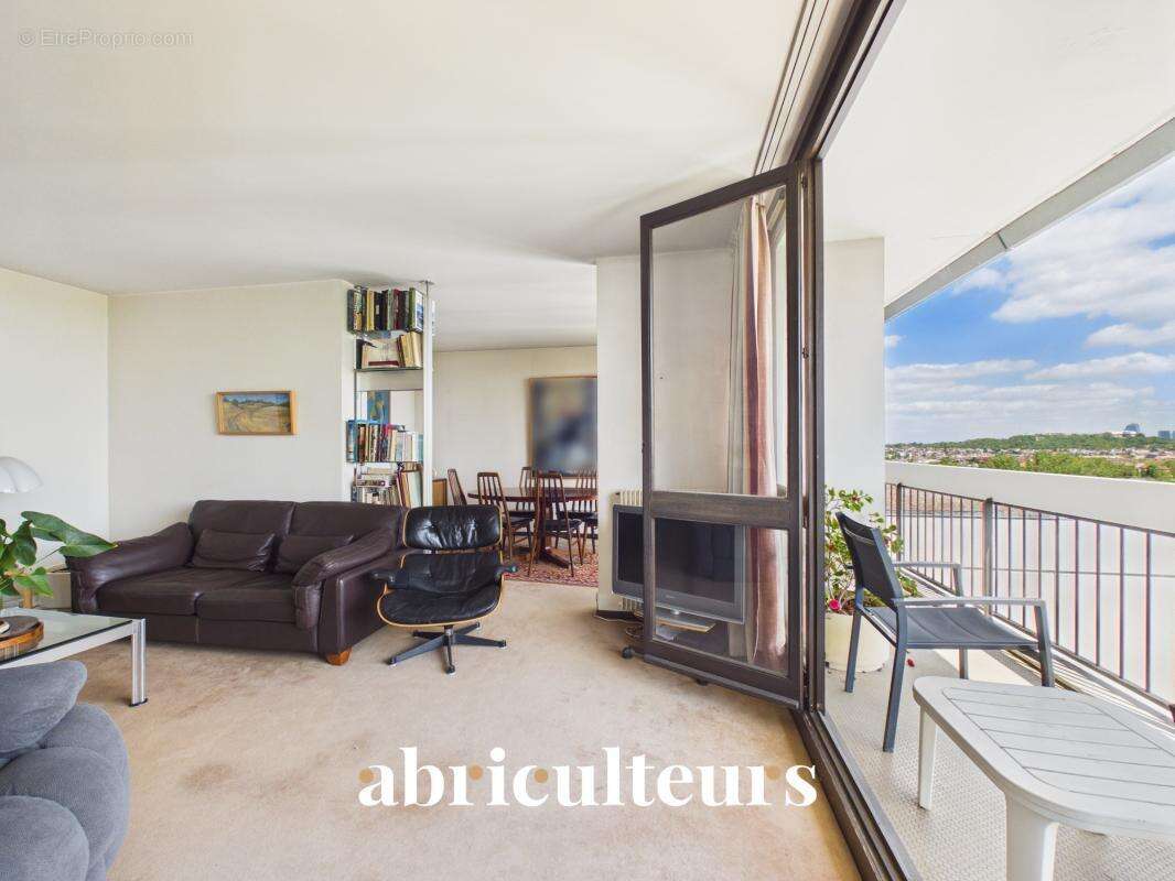 Appartement à GARCHES