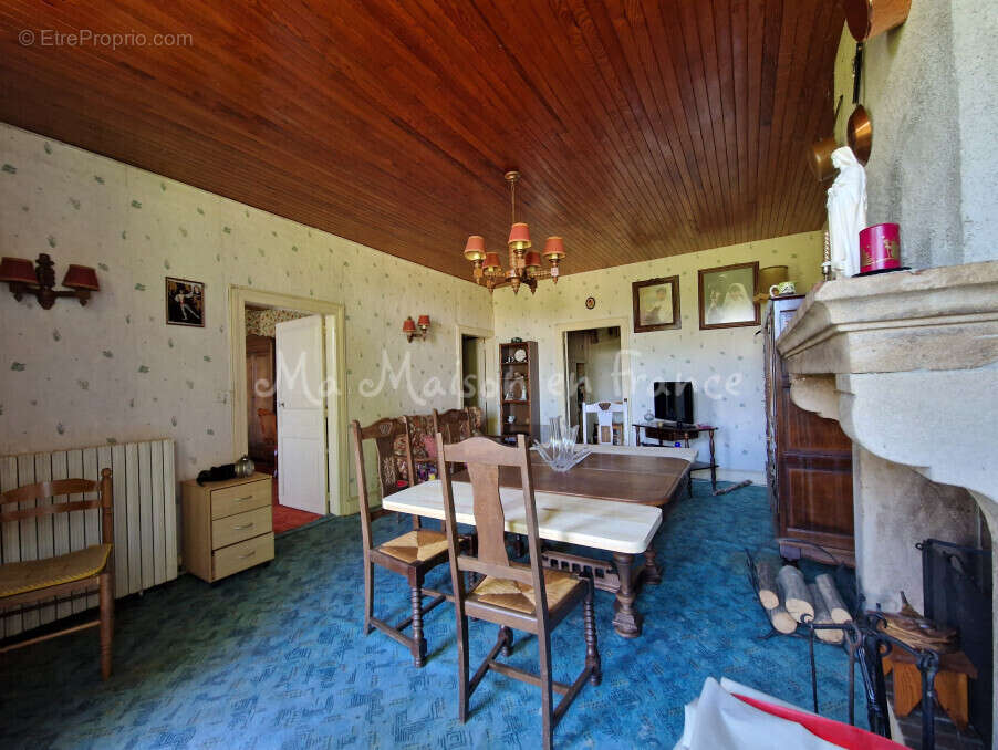 Maison à SAINT-POURCAIN-SUR-SIOULE