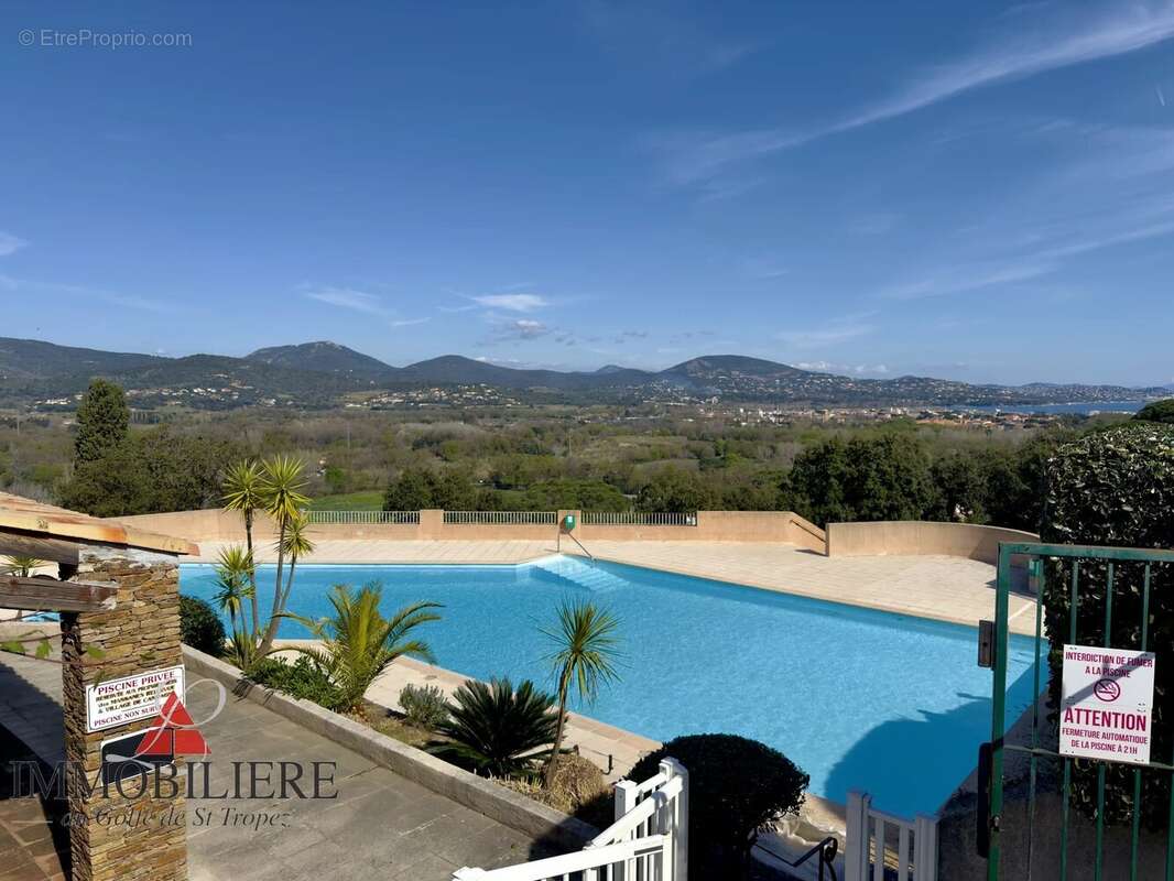 Appartement à COGOLIN