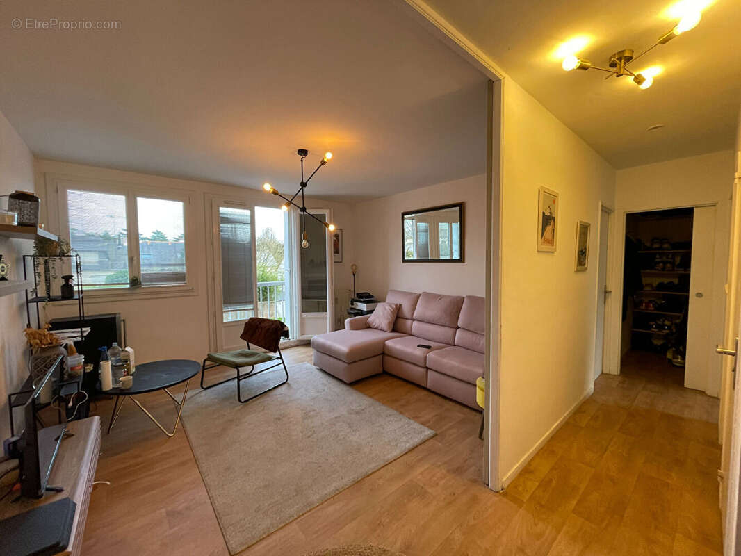 Appartement St Jacques De La Lande - 3 pièce(s) - 57 m2 - photo 2