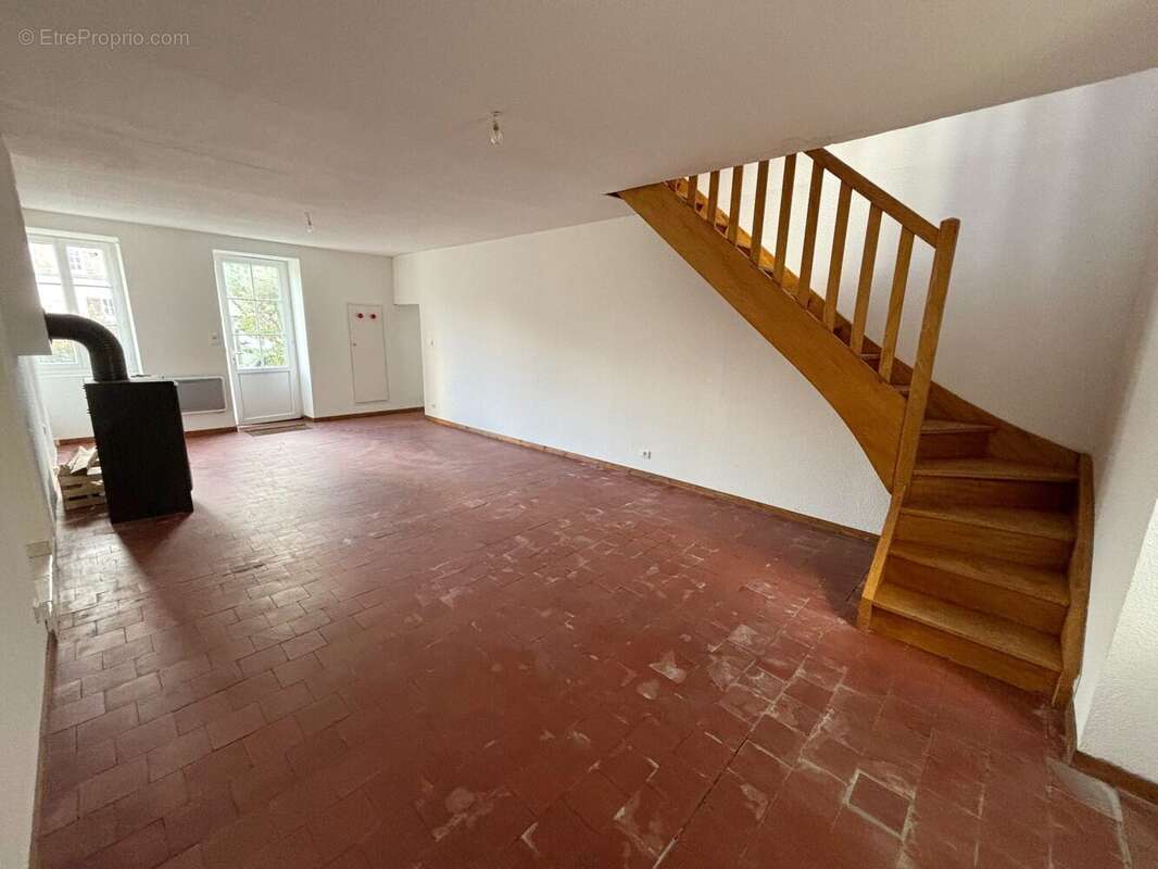 Maison à SAINT-BENIN-D&#039;AZY