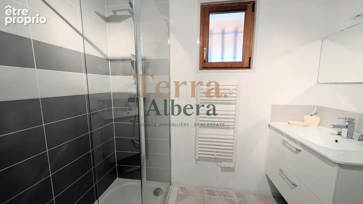 Laroque-des-Albères — Villa de standing, piscine et appartement indépendant - photo 11