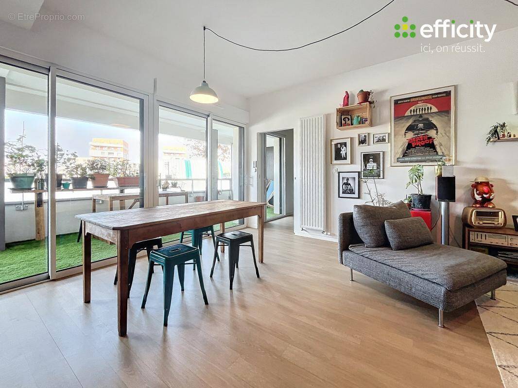 Appartement à SAINT-JACQUES-DE-LA-LANDE