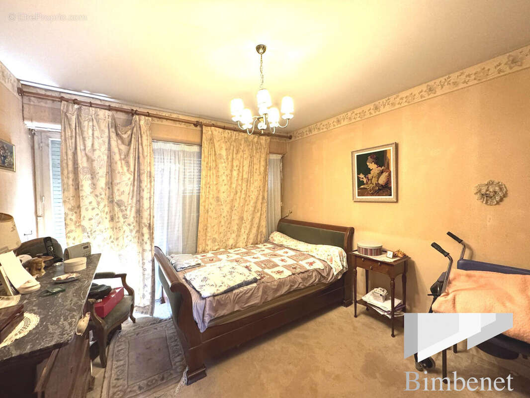 Appartement à SAINT-JEAN-DE-LA-RUELLE