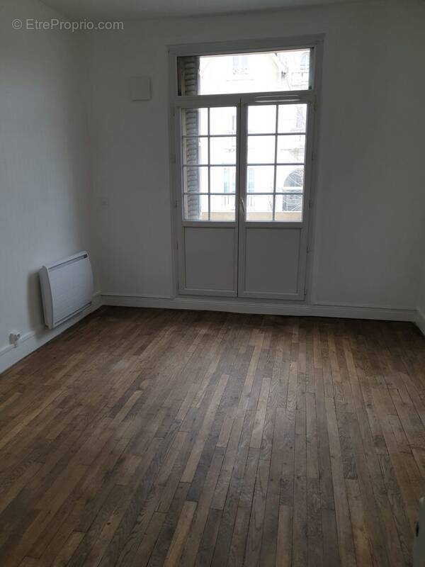 Appartement à SARTROUVILLE
