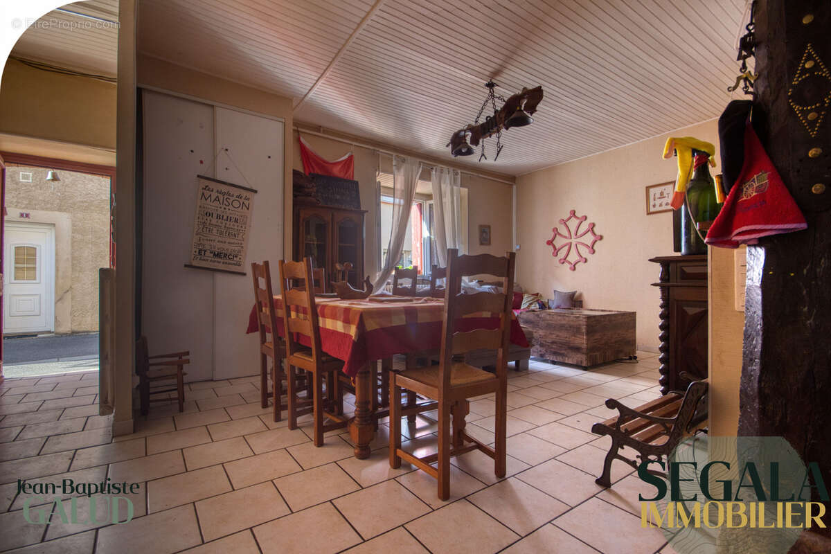Maison à PAMPELONNE