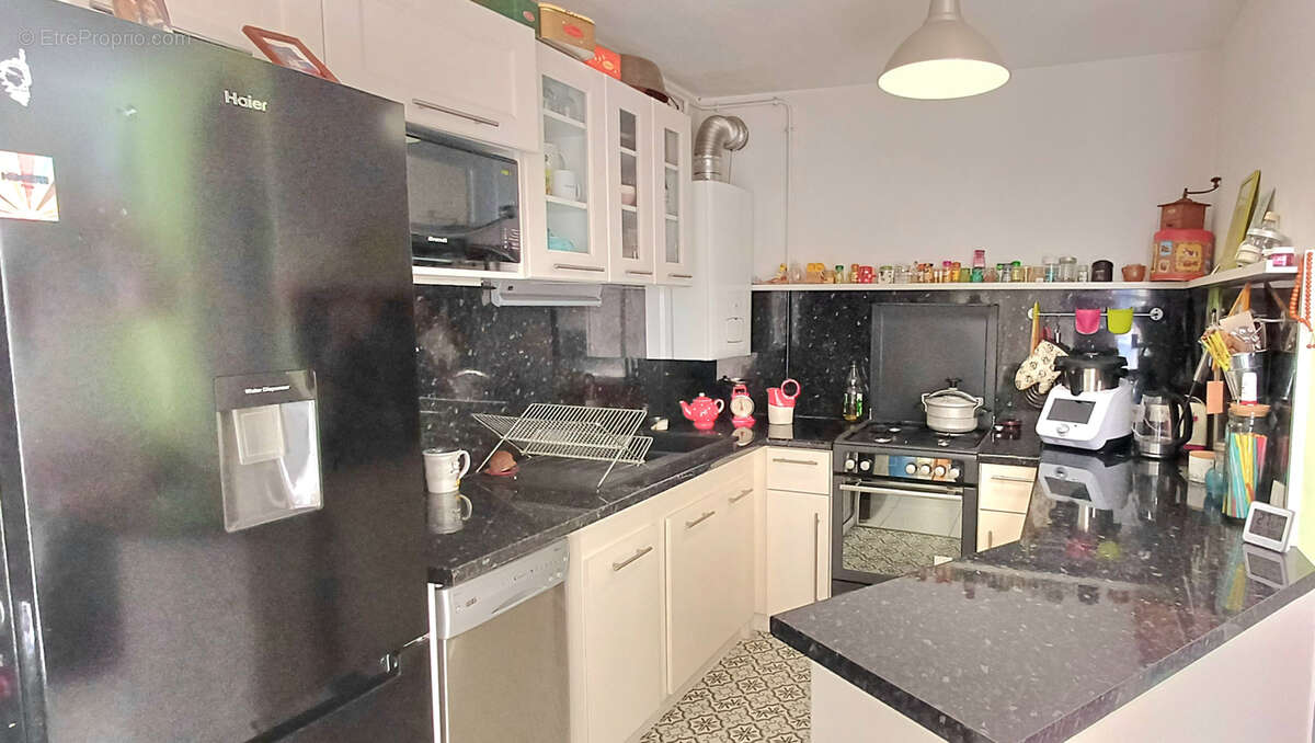 Appartement à SAINT-MARTIN-D'HERES