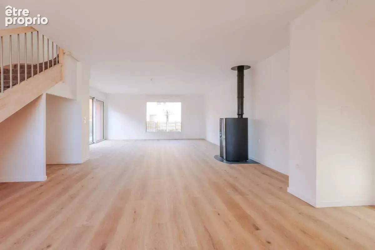 Maison T4  jardinet et garage - photo 5