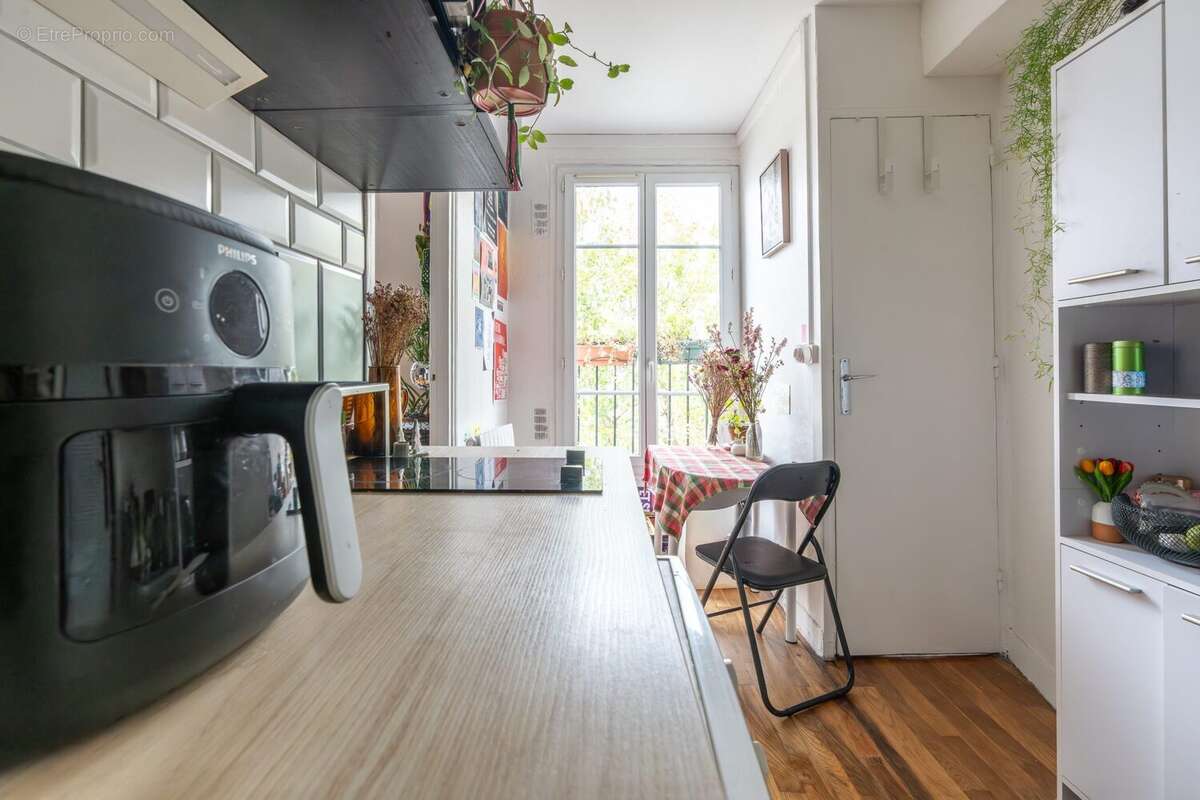 Appartement à PARIS-11E