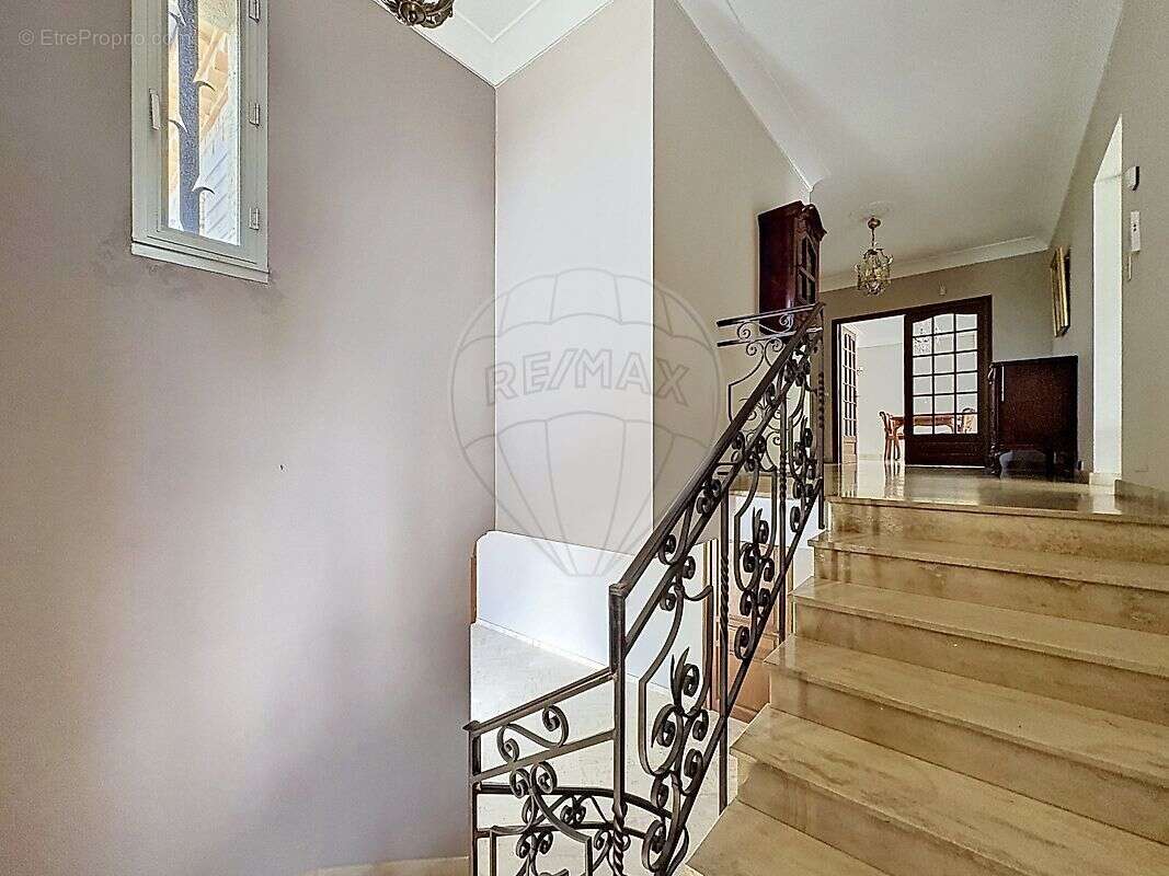 Maison à SAINTE-ANASTASIE
