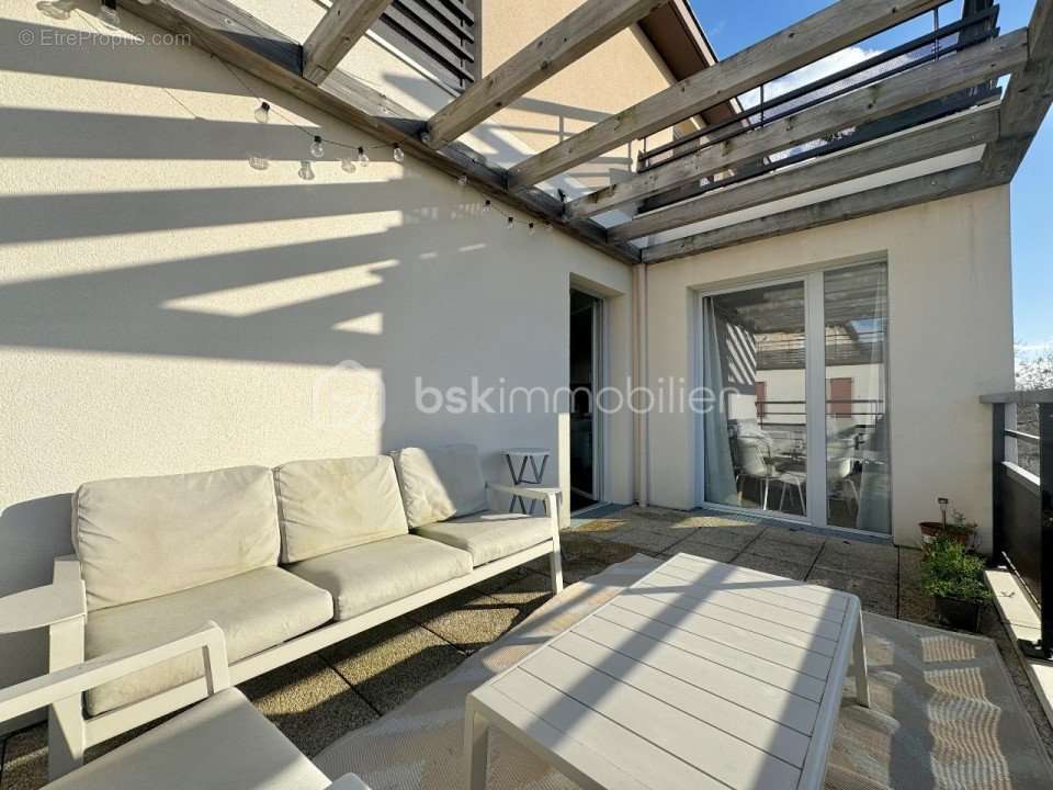 Appartement à SAINTRY-SUR-SEINE