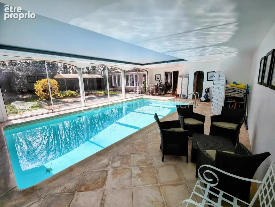 Au calme, grande maison familiale 6 ch av jardin clos arboré, terrasse et piscine couverte - photo 2