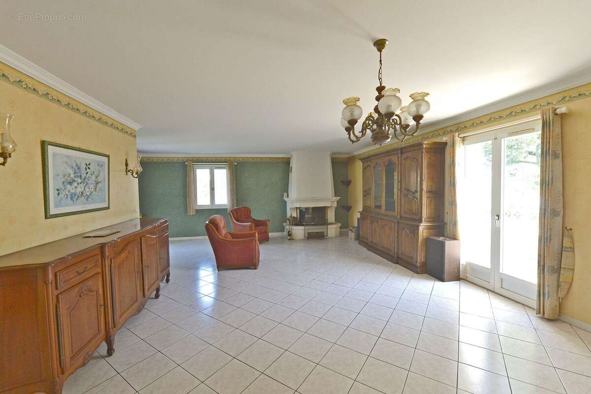 Maison à SAINT-SULPICE-DE-ROYAN