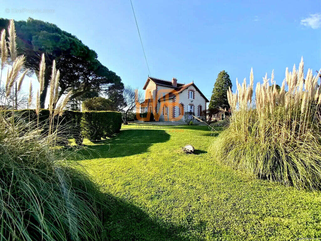 Belle propriété sans travaux avec diverses annexes - photo 20