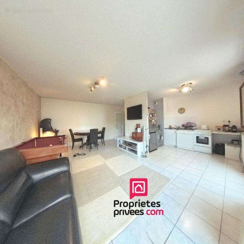 Appartement à LYON-9E