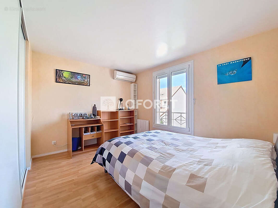 Maison à VERNEUIL-SUR-SEINE