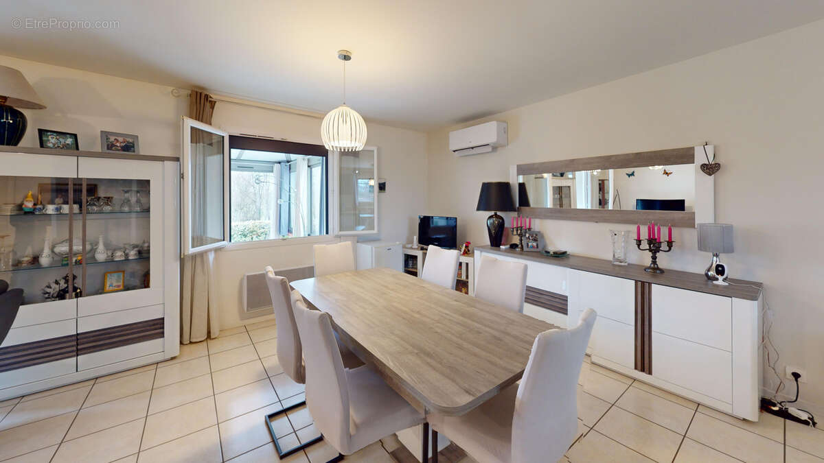 Maison à MONSEMPRON-LIBOS