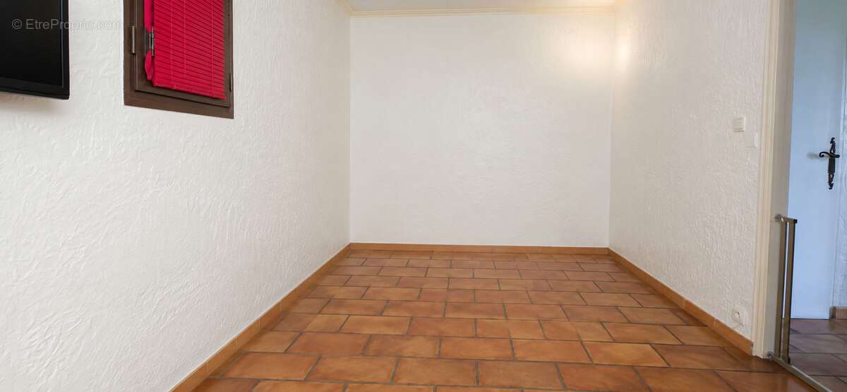 Maison 170m² à saint-laurent-du-var - photo 10