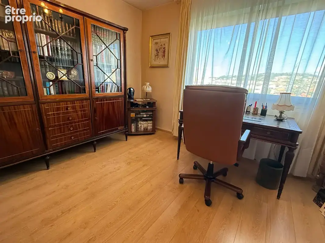 * Bord De Mer * Vue Mer Panoramique * APPARTEMENT  5 Pièces avec 3 Chambres * (83500) LA SEYNE SUR MER * - photo 14