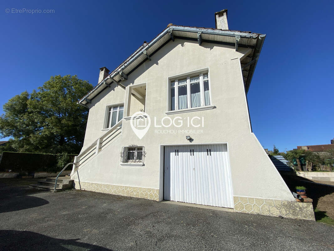 Maison à LEMBEYE