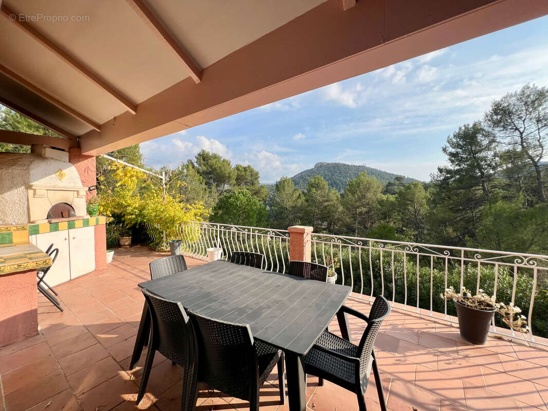 Maison à LA DESTROUSSE