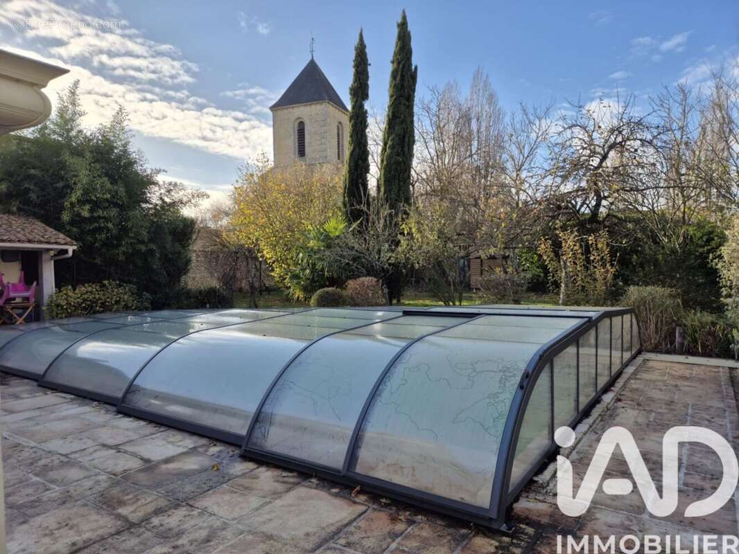 Maison 257 m² à Vancais  - photo 3
