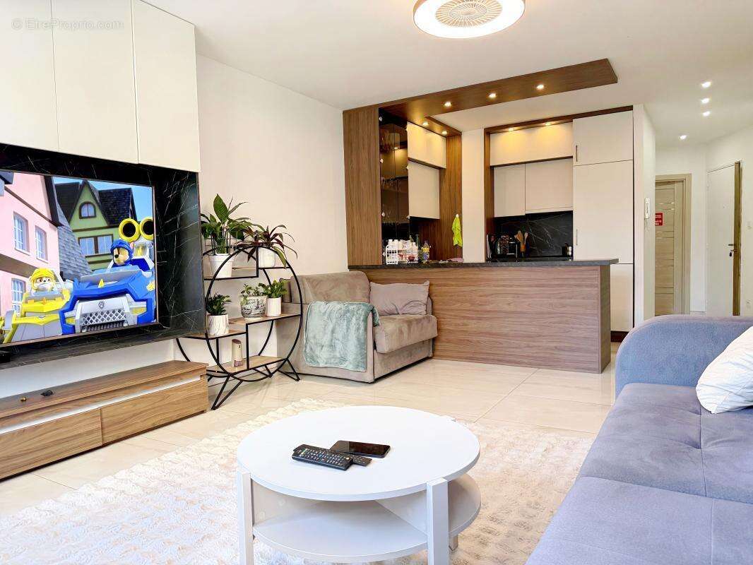  2 pièces rénové 48 m², vue mer, à 50 m de la Croisette – Cannes Basse Californie / Banane  - photo 3